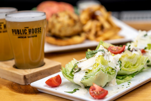 Dining restaurant in Rehoboth Beach Delaware with Taphouse and beer selection